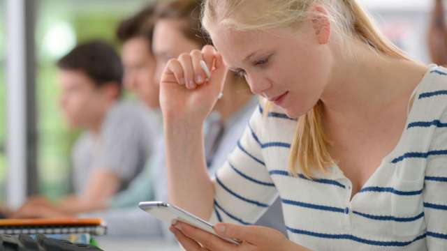 Bäst och billigast mobilabonnemang för student och ungdom